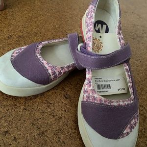 Merrell Skyjumper Mary Jane shoes - Youth sz 4.5 (NWT)